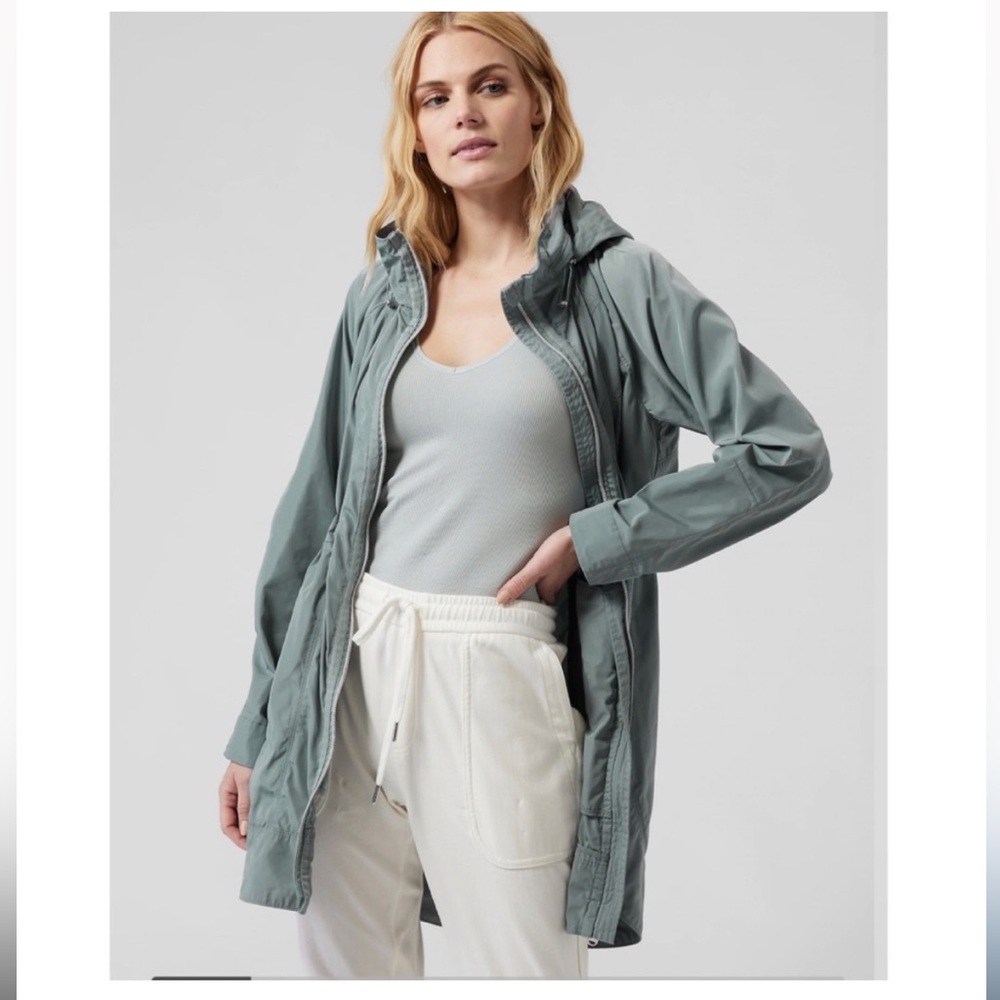 Athleta Drip Drop jacket in mint, medium tall